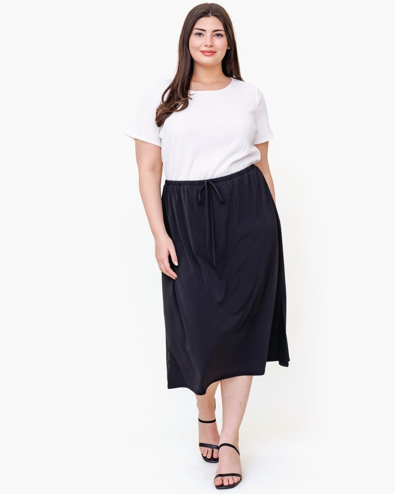 Plus size model wearing  by Gilli | Dia&Co | dia_product_style_image_id:158526
